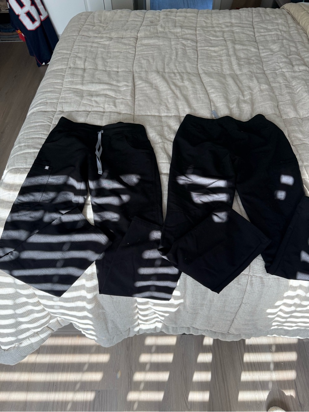 2 pairs Figs scrub Pants